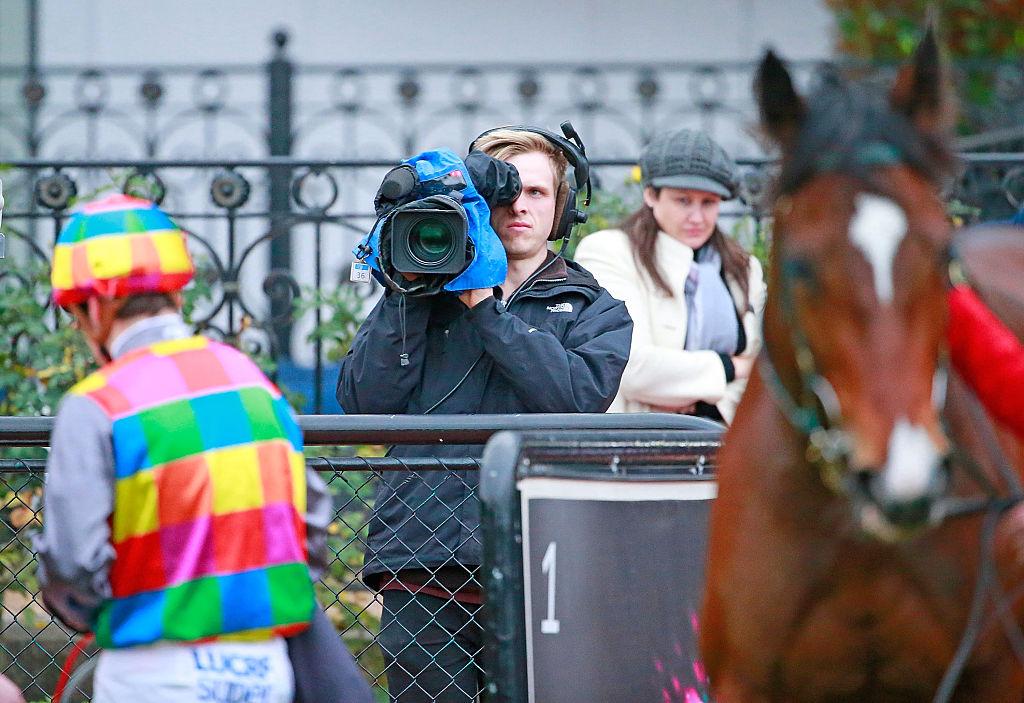 Behind the Broadcast: How Horse Racing Media Turns a Race Meeting Into a Global Story